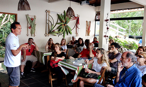 Capa da notícia: Chefs e jornalistas conhecem vieiras da Ilha Grande