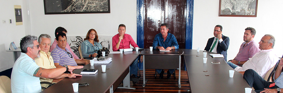 Capa da notícia: Duplicação da Avenida Ayrton Senna debatida em reunião