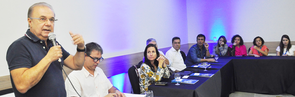 Capa da notícia: Angra participou de encontro de prefeitos no Sebrae