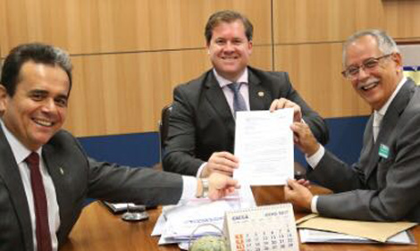 Capa da notícia: Setor turístico de Angra terá linha de financiamento