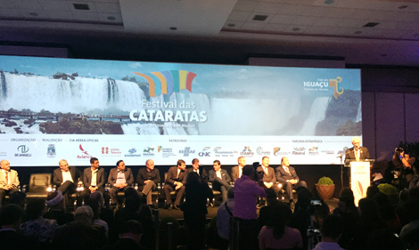 Capa da notícia: Angra no Festival de Turismo das Cataratas
