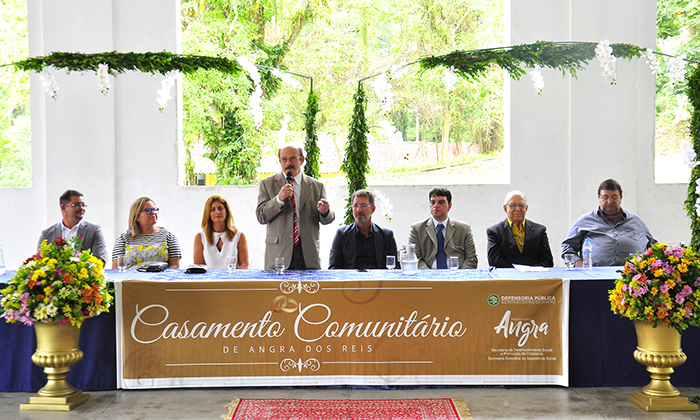 Capa da notícia: Primeiro Casamento Comunitário da história de Angra dos Reis