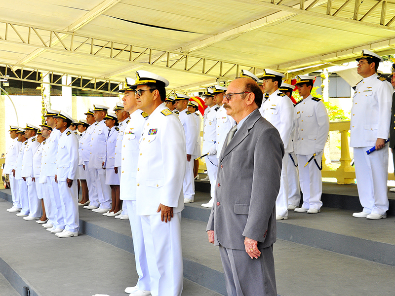 Capa da notícia: Prefeitura participa de evento de formatura do Colégio Naval