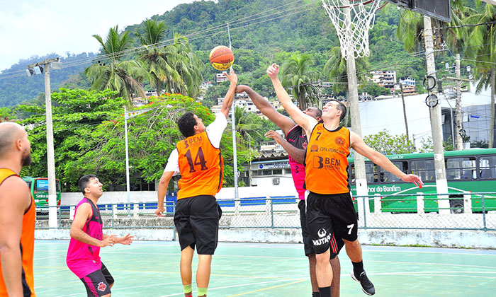 Capa da notícia: Basquete 3 x 3 também celebrou aniversário de Angra