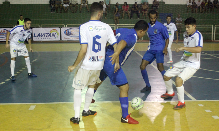 Capa da notícia: Angra estreia com empate na Copa Rio Sul de Futsal