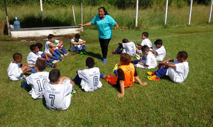 Capa da notícia: Quem não sonhou em ser um jogador de futebol?