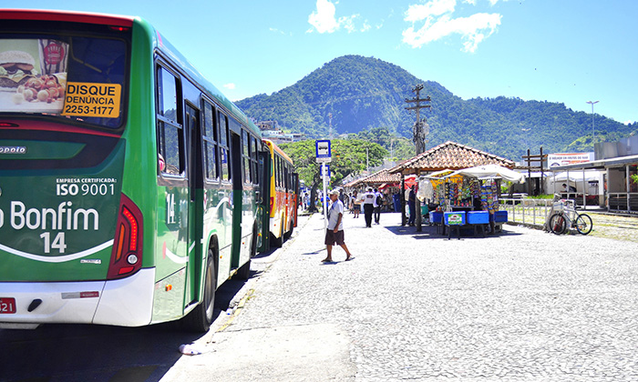 Capa da notícia: Quatro linhas de ônibus terão ponto de partida alterados