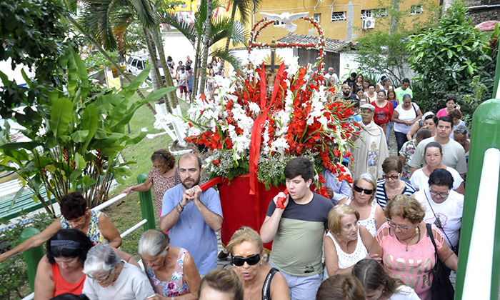 Capa da notícia: Festa do Bonfim agitou o bairro