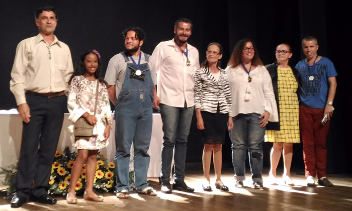 Capa da notícia: Ateneu realiza noite de poesias no Teatro