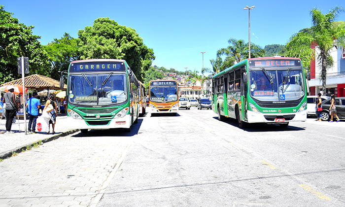 Capa da notícia: Greve dos caminhoneiros afeta transporte público em Angra