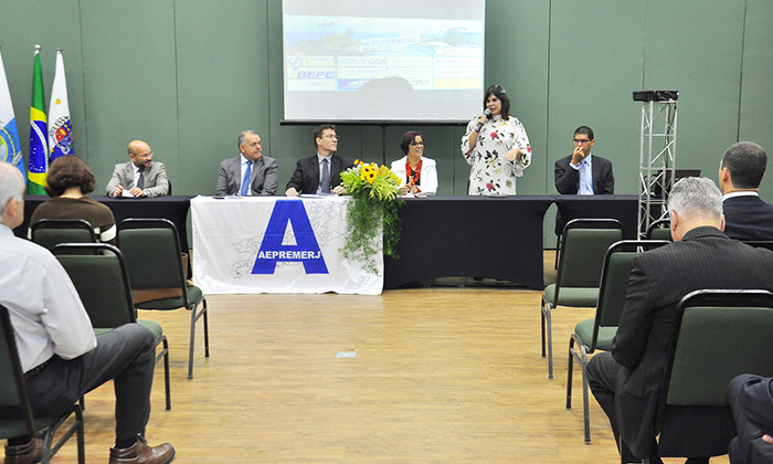 Capa da notícia: Angra sedia 2º Encontro da Aepremerj