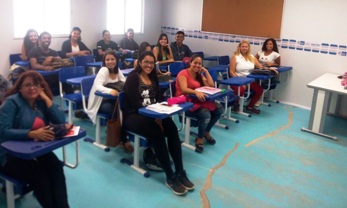 Capa da notícia: Jovens são contemplados com cursos do Pronatec