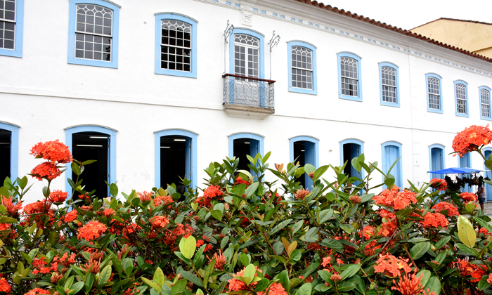 Capa da notícia: Casa Larangeiras completa 10 anos como espaço cultural