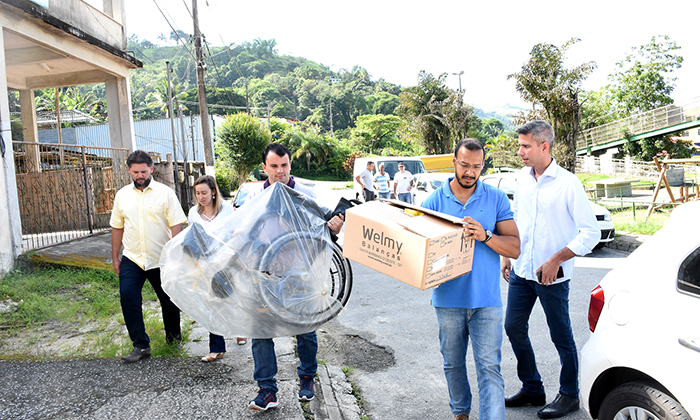 Capa da notícia: Mais de R$ 1 milhão em equipamentos para a saúde