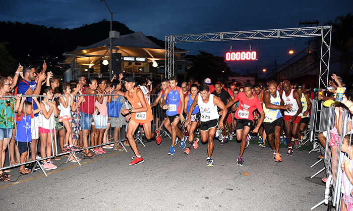 Capa da notícia: João Paulo e Solange vencem a 29ª Corrida dos Santos Reis