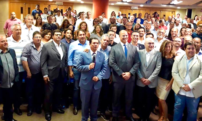 Capa da notícia:  TurisAngra participa de reunião com o governador