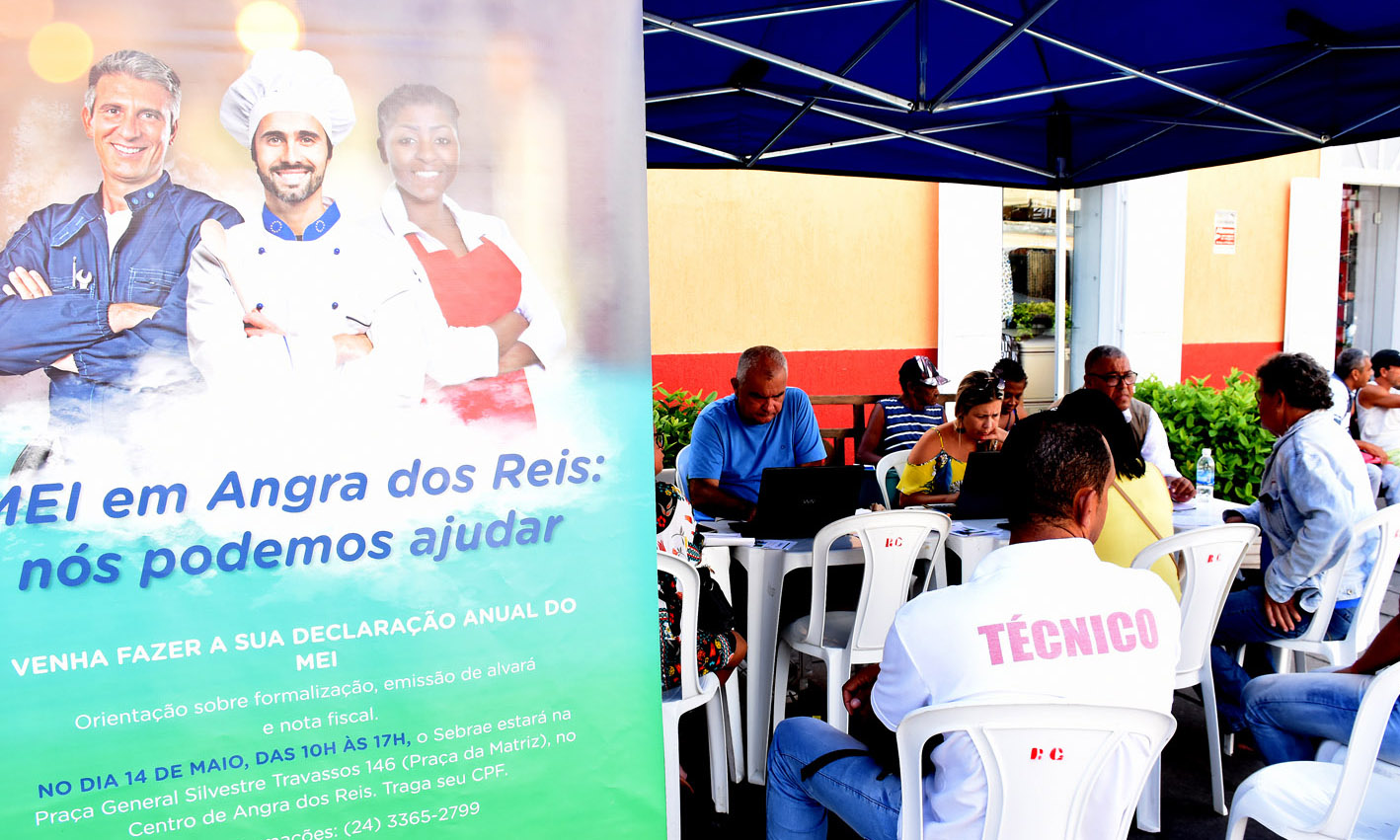 Capa da notícia: Mutirão do MEI teve mais de 100 atendimentos