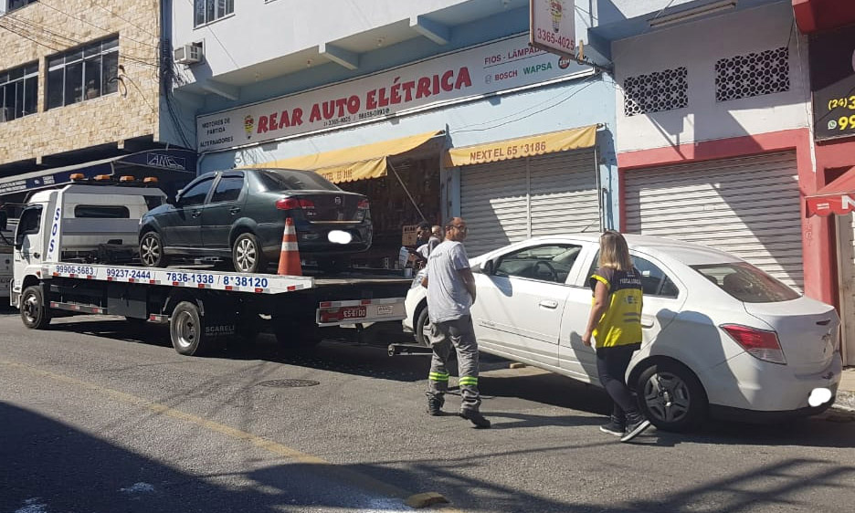 Capa da notícia: Transporte ilegal é combatido em Angra