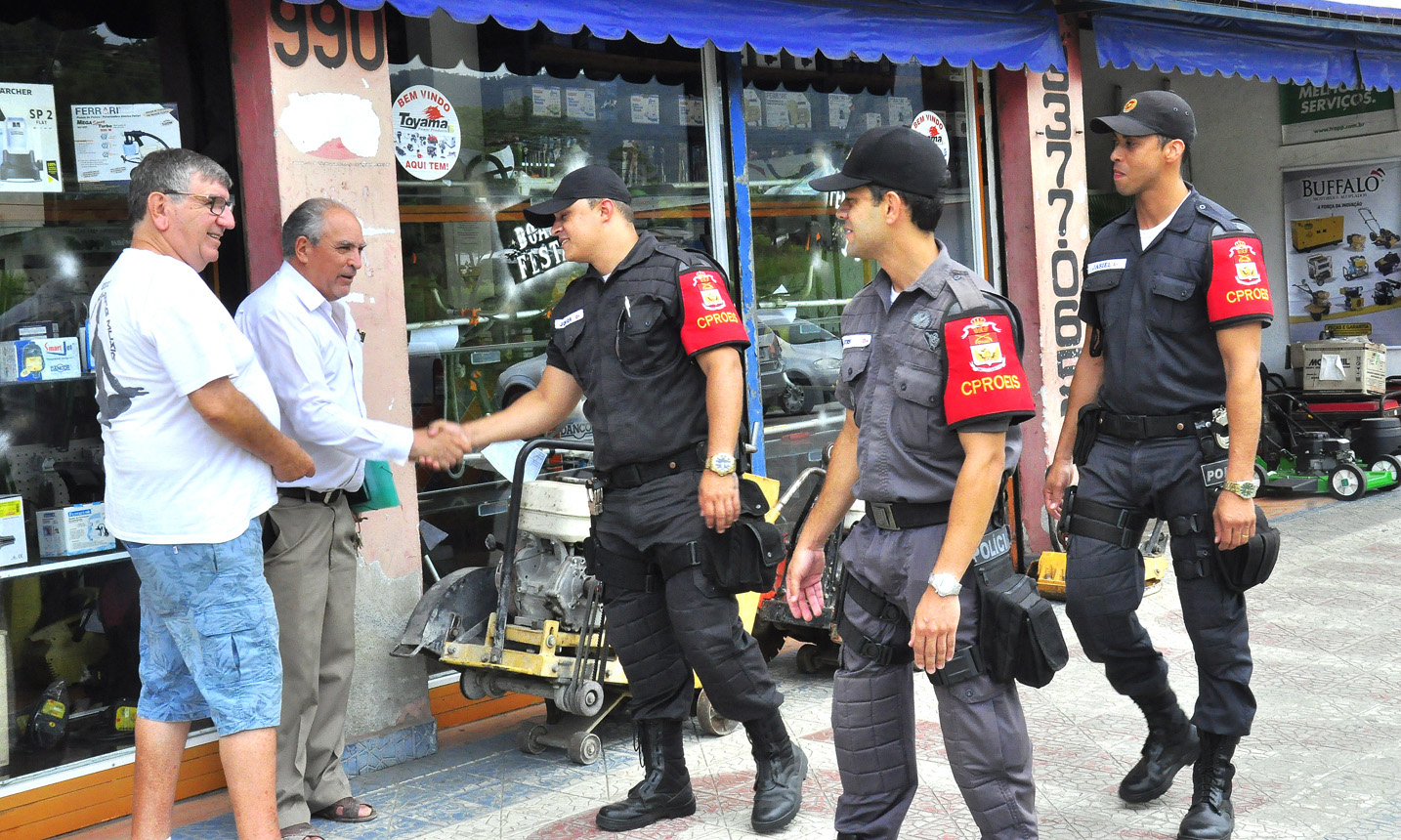 Capa da notícia: 56 novos policiais reforçam a segurança em Angra