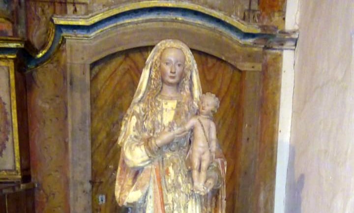 Capa da notícia: Imagem de Nossa Senhora  do Rosário passa por restauração