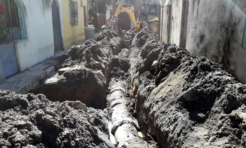 Capa da notícia: Rua Cabo Frio recebe obra de drenagem