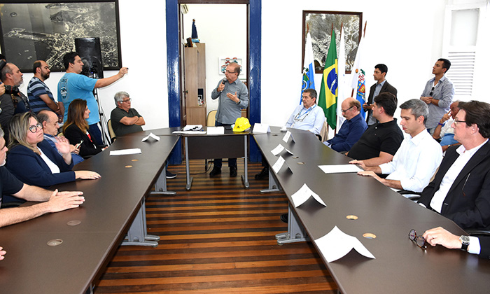 Capa da notícia: R$ 6 milhões em investimento para a saúde do 4º distrito