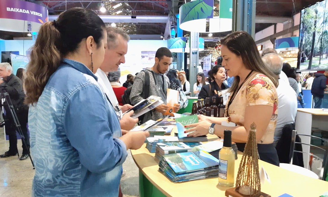 Capa da notícia: Belezas de Angra são apresentadas em Salão de Turismo do Rio