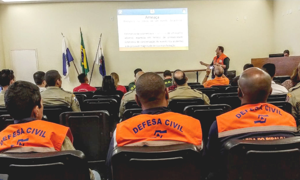 Capa da notícia: Curso de Gerenciamento de abrigos temporários 