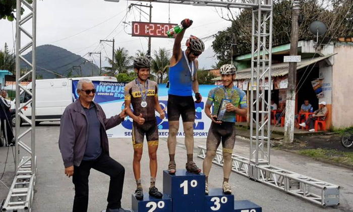 Capa da notícia: Fim de semana com mountain bike
