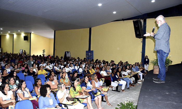 Capa da notícia: Prefeitura premiou profissionais da Educação Infantil