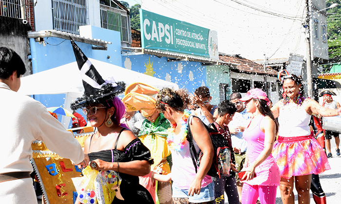 Capa da notícia: A folia chegou ao Capsi