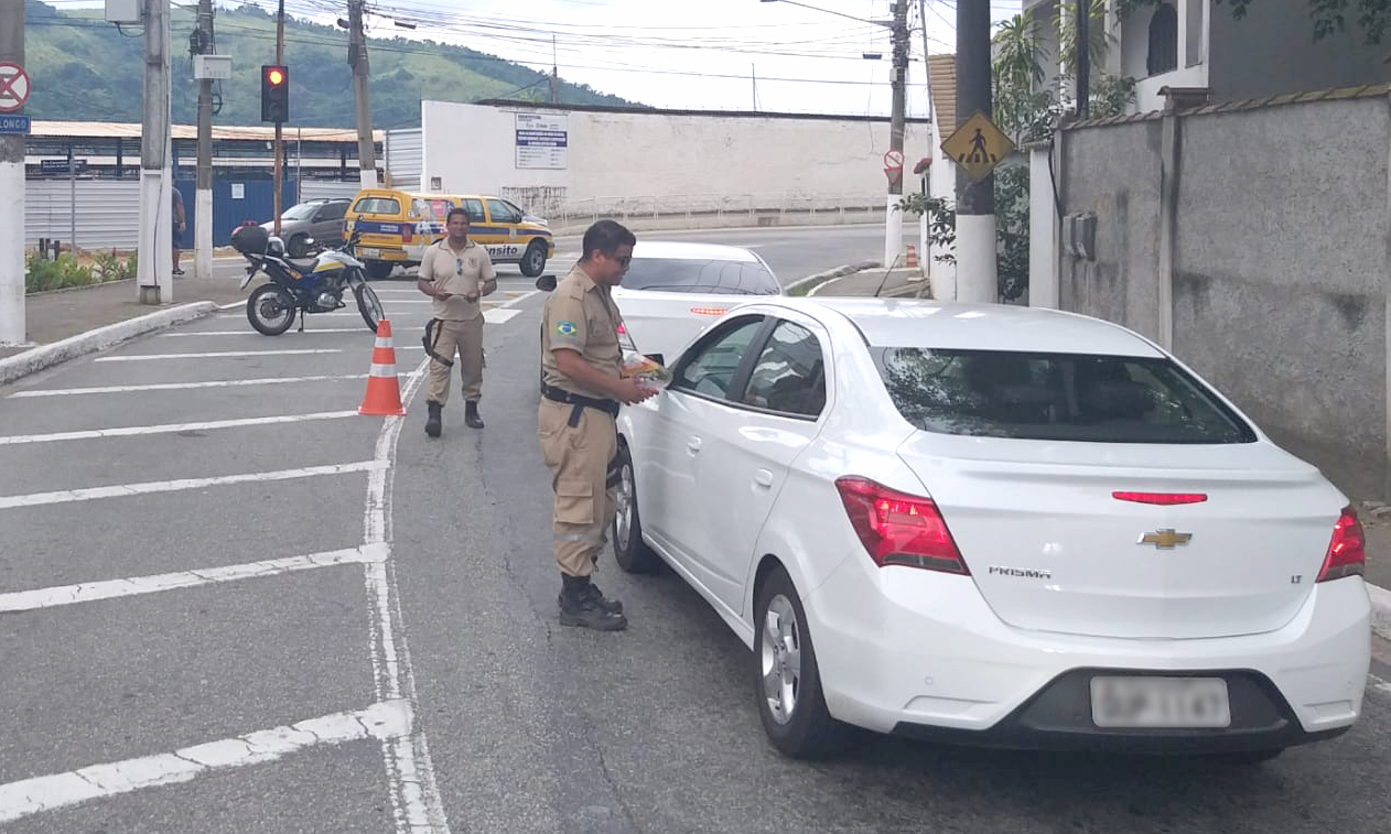 Capa da notícia: Atenção para os perigos do trânsito no Carnaval