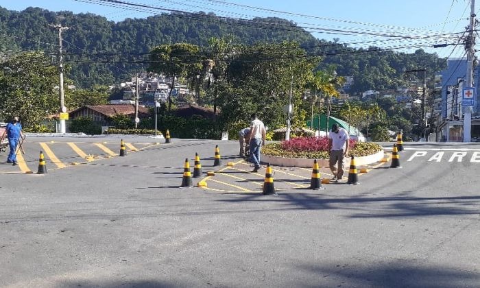 Capa da notícia: Trânsito promove sinalização viária