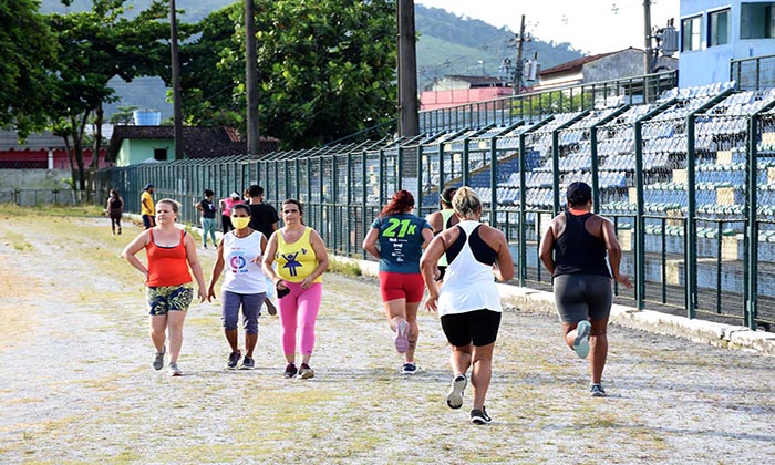Capa da notícia: Estádio Municipal liberado para atividades físicas