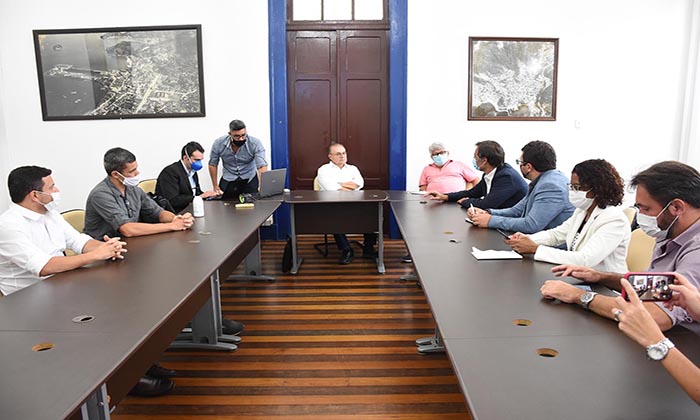Capa da notícia: Presidente da Enel X Brasil reafirma compromisso com Angra
