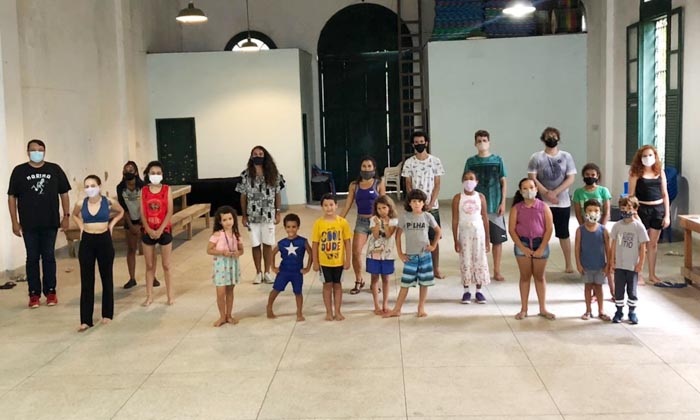 Capa da notícia: Abraão, na Ilha Grande, teve fim de semana cultural