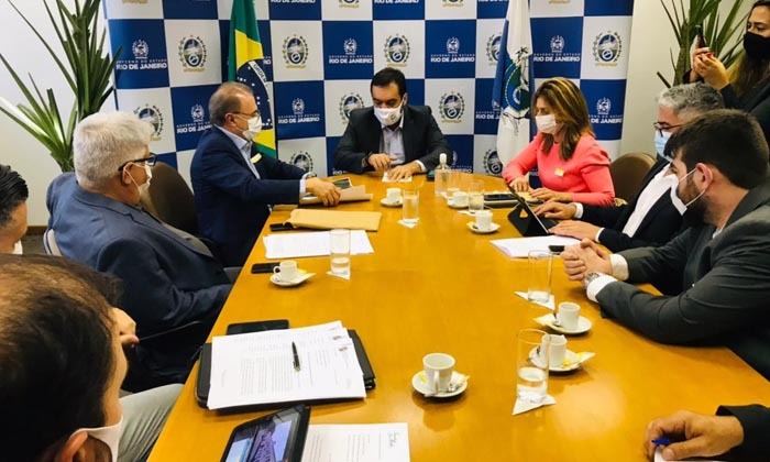 Capa da notícia:  Prefeito se reúne com governador do Rio