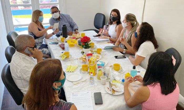 Capa da notícia: Angra discute educação inclusiva em tempos de pandemia 
