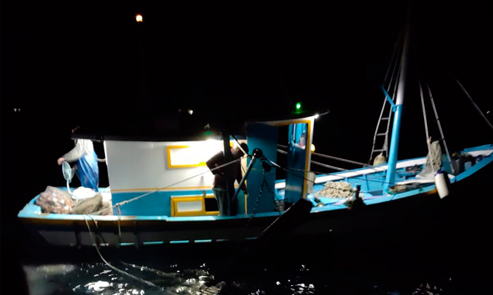Capa da notícia: PF e prefeitura coíbem pesca irregular