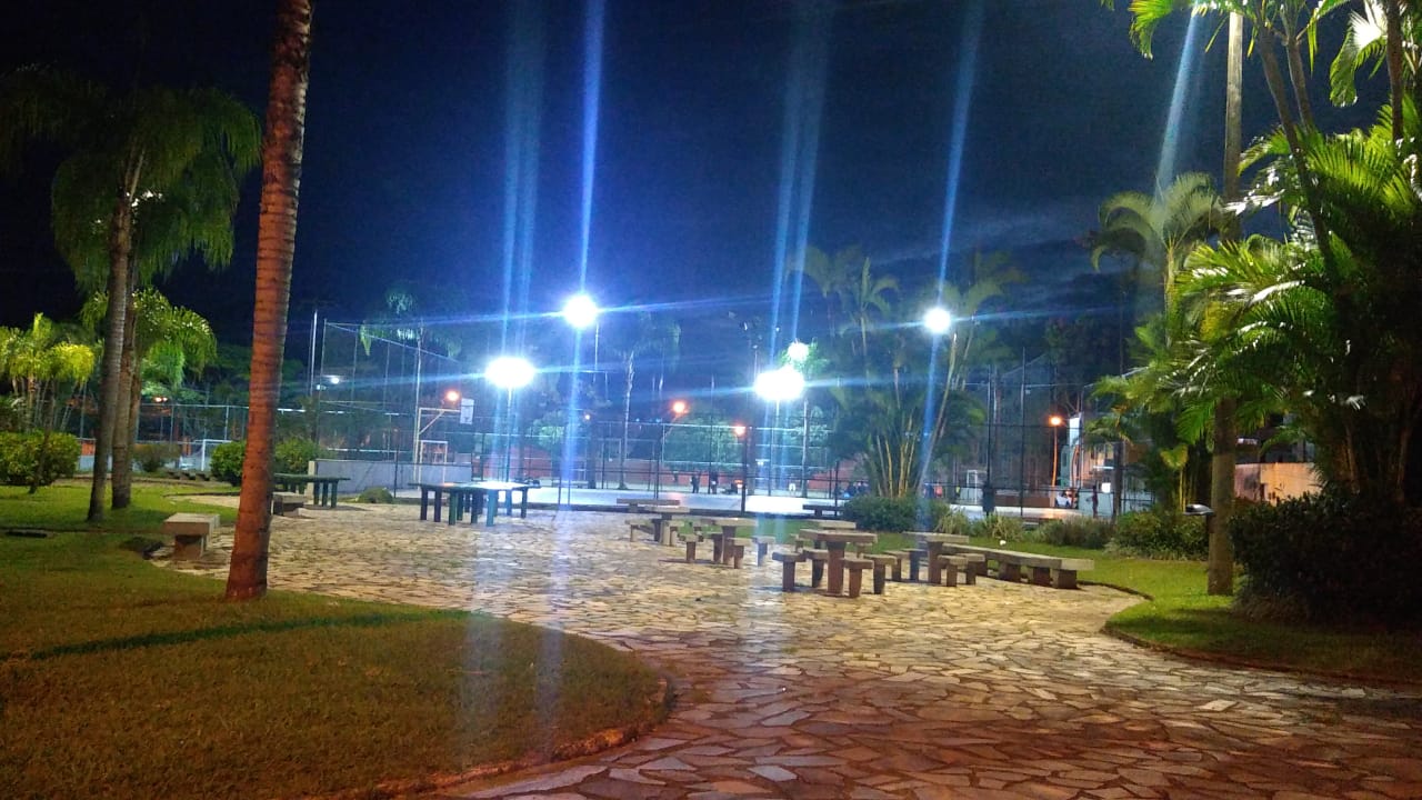 Capa da notícia: Prefeitura faz balanço da nova iluminação pública