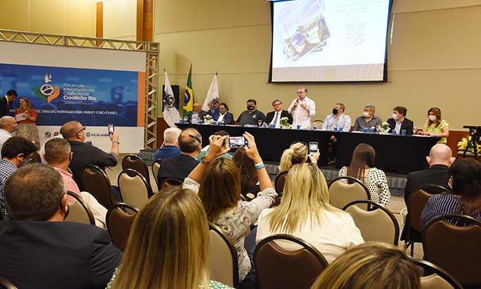 Capa da notícia: Prefeitura apresenta Carteira de Projetos e site de turismo