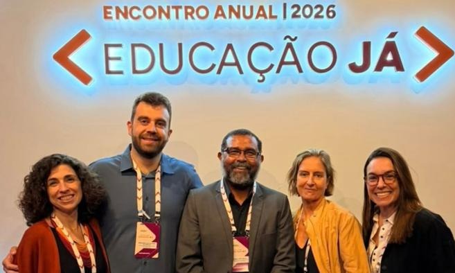 Capa da notícia: Prefeitura de Angra amplia protagonismo em agendas  nacionais de educação