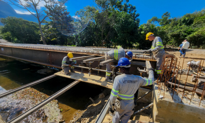 Capa da notícia: Obras de infraestrutura e abastecimento de água avançam no Parque Mambucaba